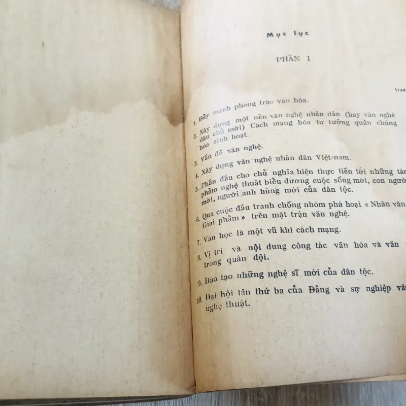 XÂY DỰNG MỘT NỀN VĂN NGHỆ LỚN XỨNG ĐÁNG VỚI NHÂN DÂN TA VỚI THỜI ĐẠI TA 929056