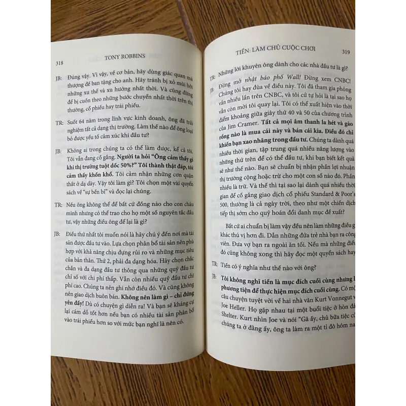 Tiền làm chủ cuộc chơi (bộ 2 cuốn) - Tony Robin 601007
