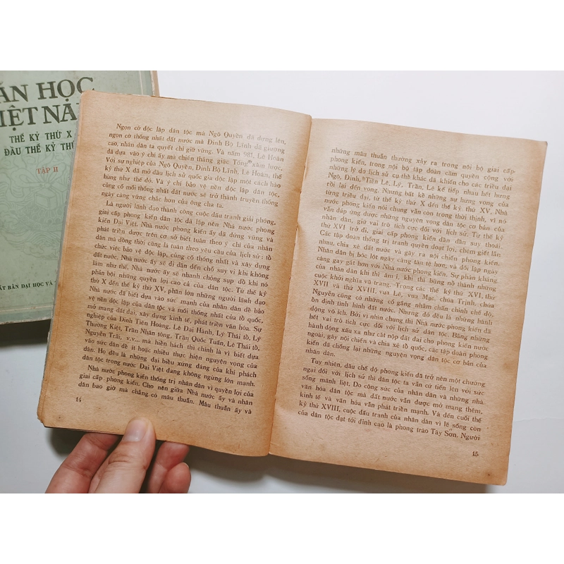 Văn Học Việt Nam Thế Kỷ Thứ X  Nửa Đầu Thế Kỷ XVIII  444306