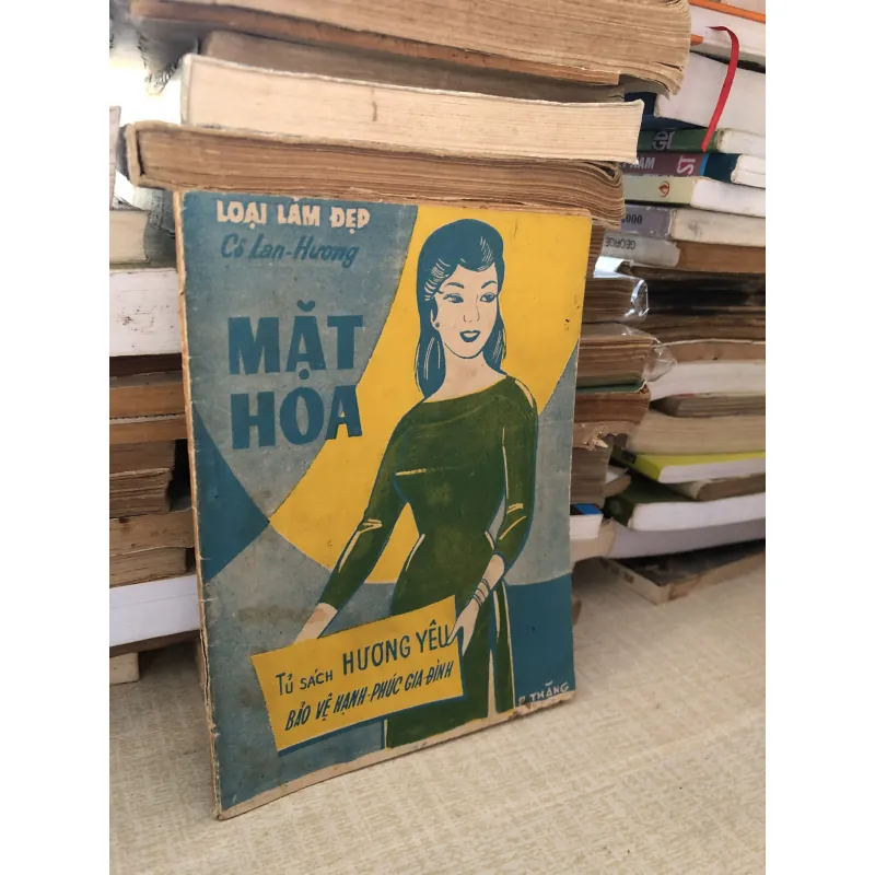 Mặt Hoa-Loại làm đẹp cô lan hương 995993