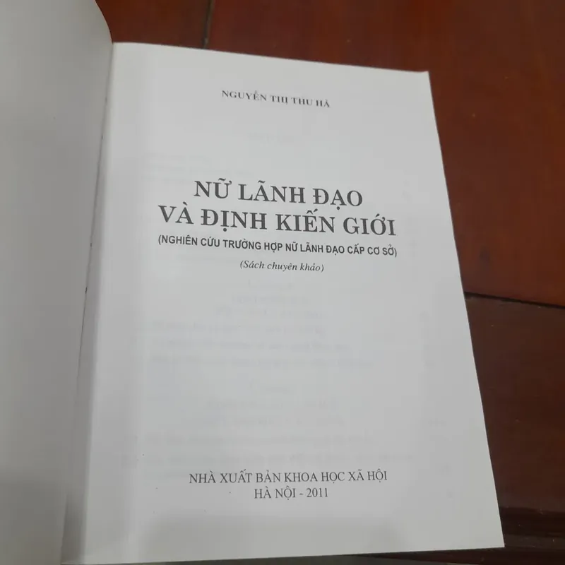 NỮ LÃNH ĐẠO và ĐỊNH KIẾN GIỚI 605422