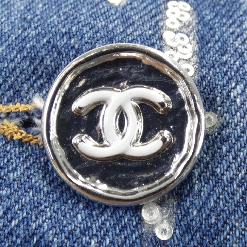 CHANEL METIERS D’ART LOOK 38 P75259V66855 Áo khoác denim - Hàng hiệu Authentic 819532