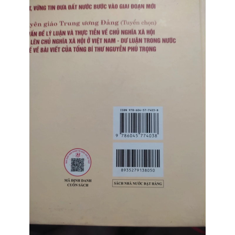 Sách của TBT Nguyễn Phú Trọng, mới 97% 326158