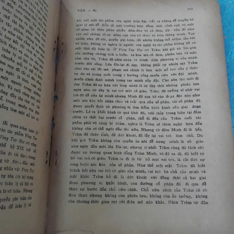 VĂN - SỐ 85 757027