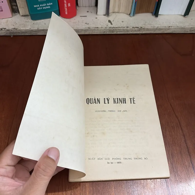 II Sách Xưa: Quản Lý Kinh Tế - Vũ Huấn Học - 1975 602649