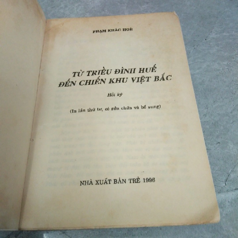 TỪ TRIỀU ĐÌNH HUẾ ĐẾN CHIẾN KHU VIỆT BẮC 290882