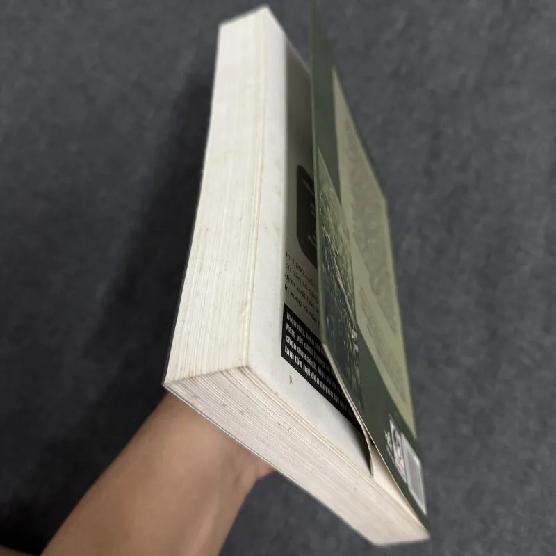 Mãi đừng xa tôi - Kazuo Ishiguro 1012833