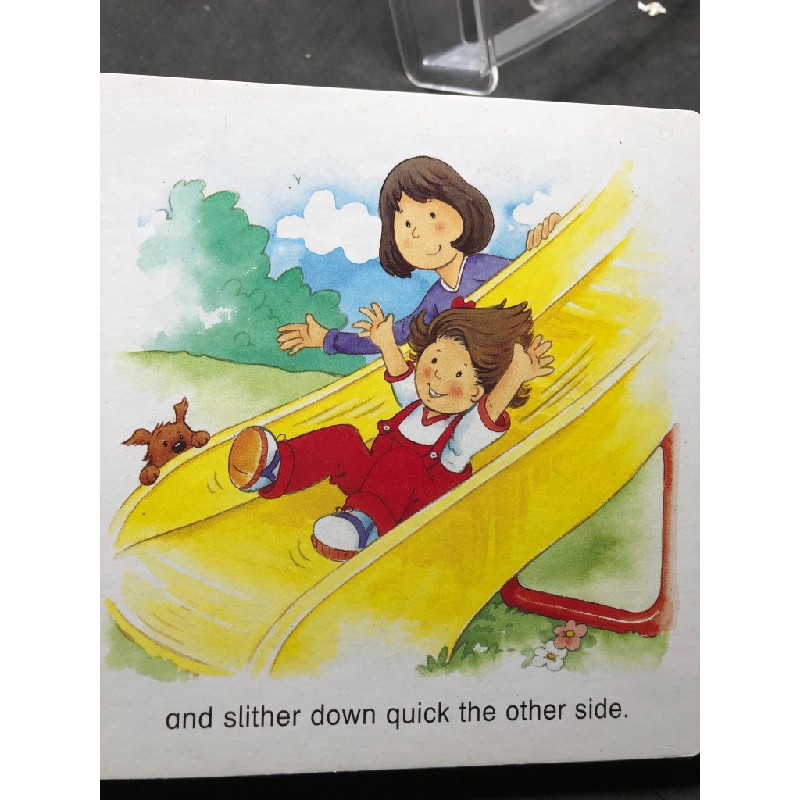 When i go to the park mới 80% vết mực xanh bìa P HPB1908 NGOẠI VĂN 450810