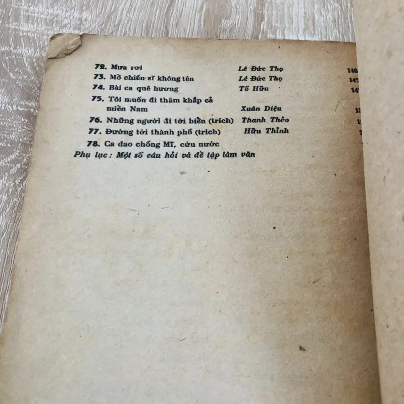 THƠ CA CHỐNG MỸ CỨU NƯỚC  960177