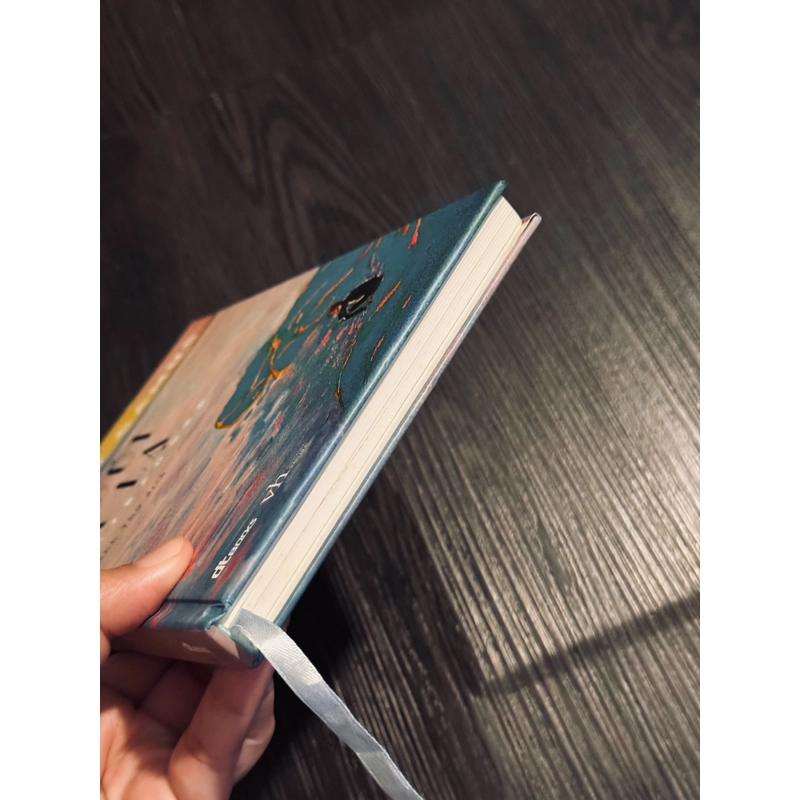 Người xa lạ (bìa cứng) 473516