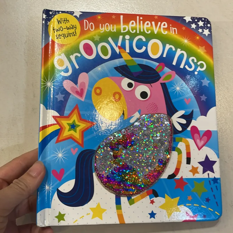 NGOẠI VĂN tiếng anh trẻ em: Do you believe in Groovicorns ? With two-way sequins 1027552