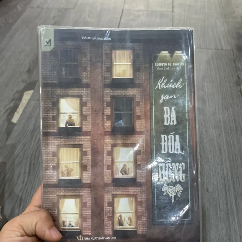 Khách sạn ba đoá hồng 1021647