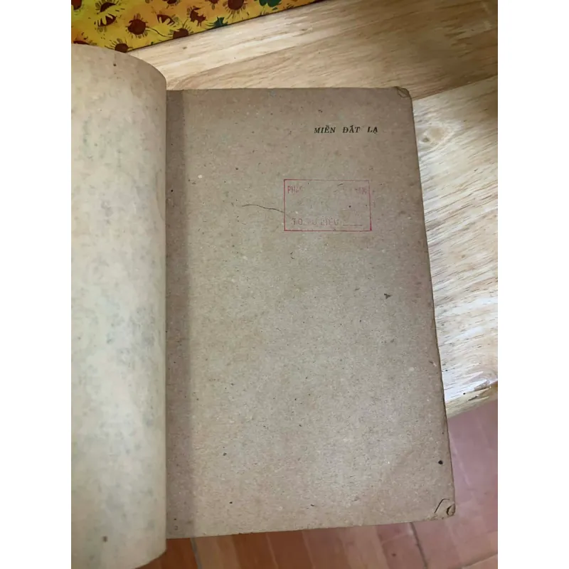 Miền Đất Lạ - Nguyễn Sơn Tùng 927582