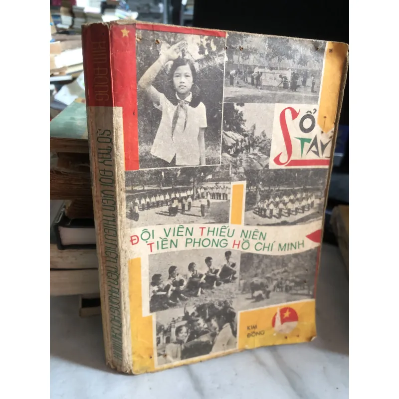 Sổ tay đội viên thiếu niên tiền phong Hồ Chí Minh  1010170