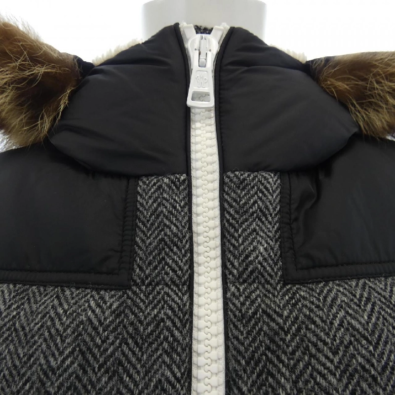 Áo khoác lông vũ MONCLER - Hàng hiệu Authentic 897896