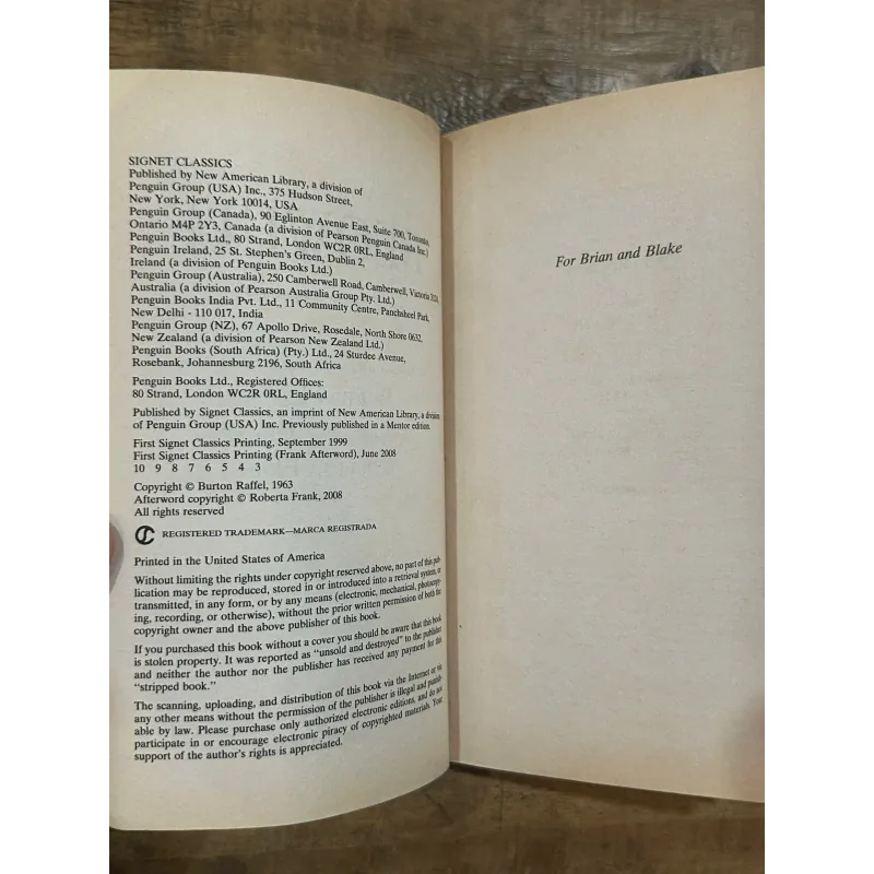 Beowulf - Burton Raffel dịch 731634