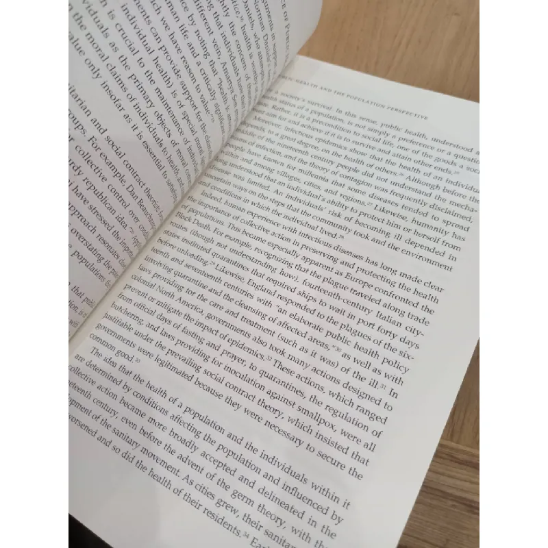 Populations, public health, and the law - Wendy E. Parmet 569574