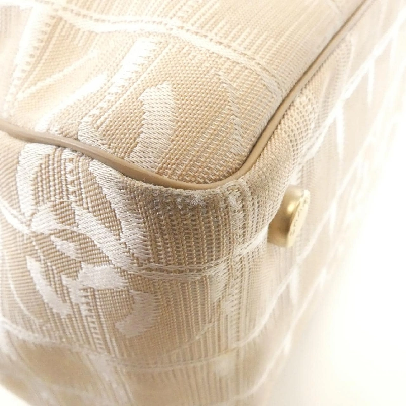 Túi xách Chanel Travel Line 15991 614825