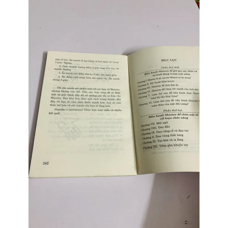 BẤM HUYỆT ĐỂ GIỮ SỨC KHOẺ VÀ VẺ ĐẸP  597825