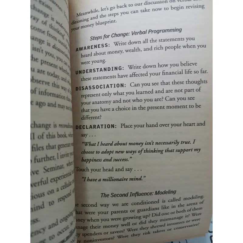 THE SECRETS OF THE MILLIONAIRE MIND (BÍ MẬT CỦA TÂM TRÍ TRIỆU PHÚ) - T. HARV EKER 721081