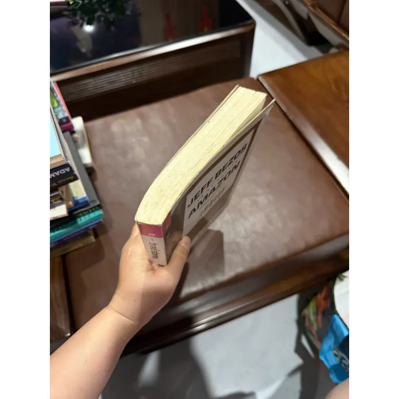 JEFF BEZOS VÀ KỶ NGUYÊN AMAZON – Brad Stone- K5 1033677