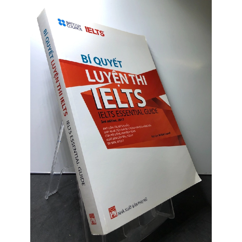 Bí quyết luyện thi Ielts Ielts Essential Guide 2017 mới 90% kèm CD và code British Council HPB0108 KỸ NĂNG 210348