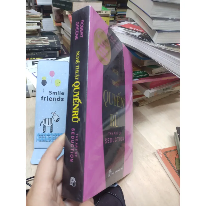 Sách: Nghệ thuật quyến rũ - TG: Robert Greene ( sách nguyên seal) 799290