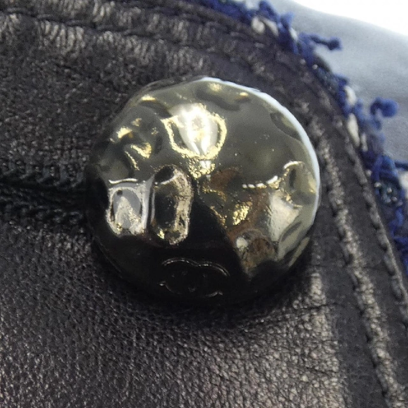 Áo khoác da CHANEL - Hàng hiệu Authentic 824352