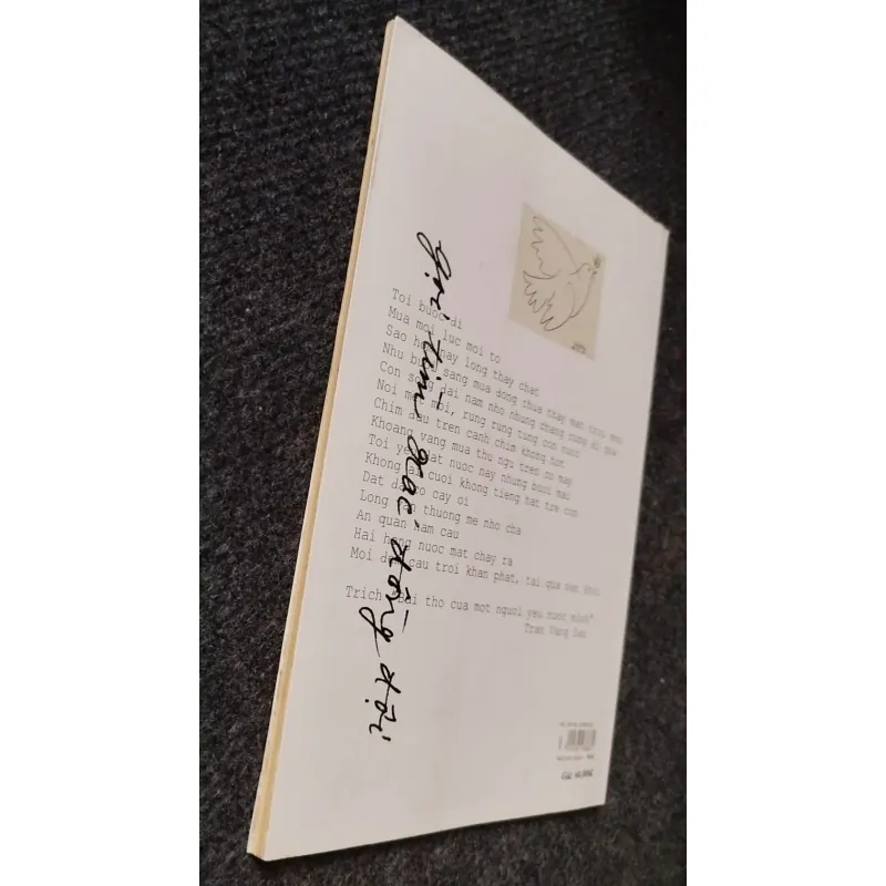  "Gọi tìm xác đồng đội" của nhà thơ Trần Vàng Sao, khổ 21*29.7cm 1013668