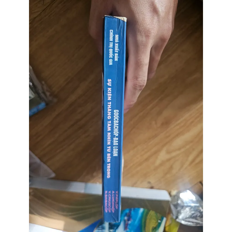 Goócbachốp - bạo loạn sự kiện tháng 8 nhìn từ bên trong (chất lượng đọc)
 703772