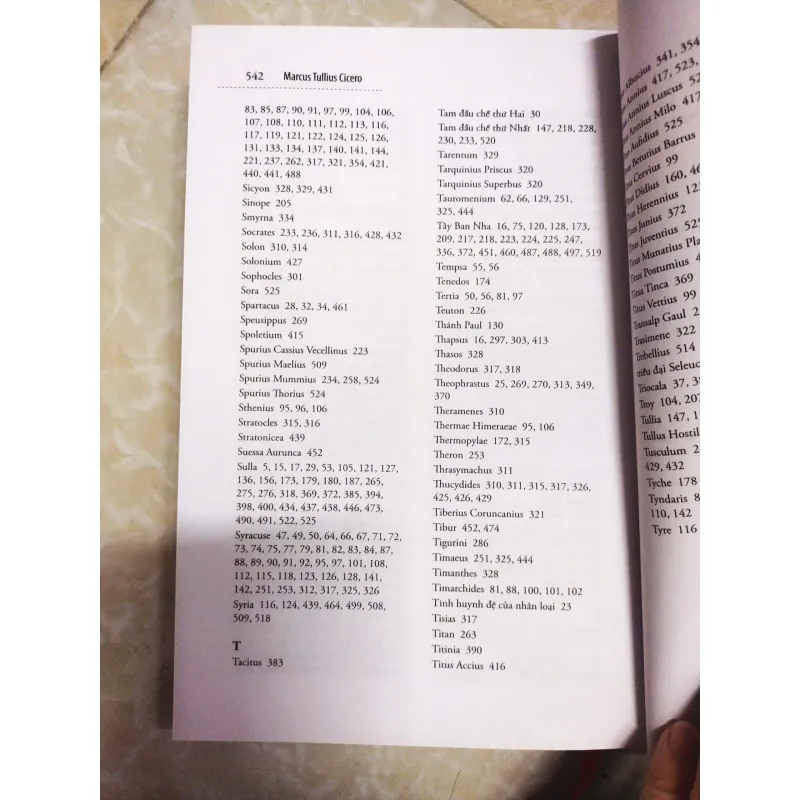 Sách: Từ Điển thành ngữ tục ngữ trong hành chức 717478