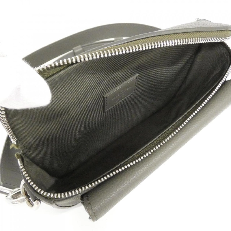 Túi đeo vai Louis Vuitton LV Aerogram Pilot Wearable Wallet M83560 611287