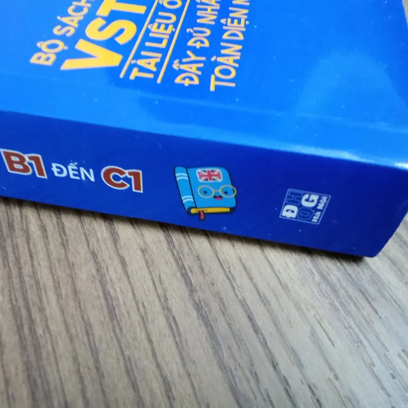 Chinh phục kỳ thi Vstep - Tổng ôn 4 kỹ năng - Trần Thủy Tiên 571447