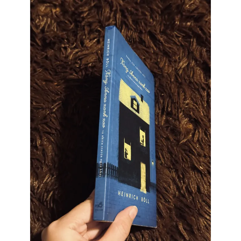 Nàng Anna Xanh Xao 993357