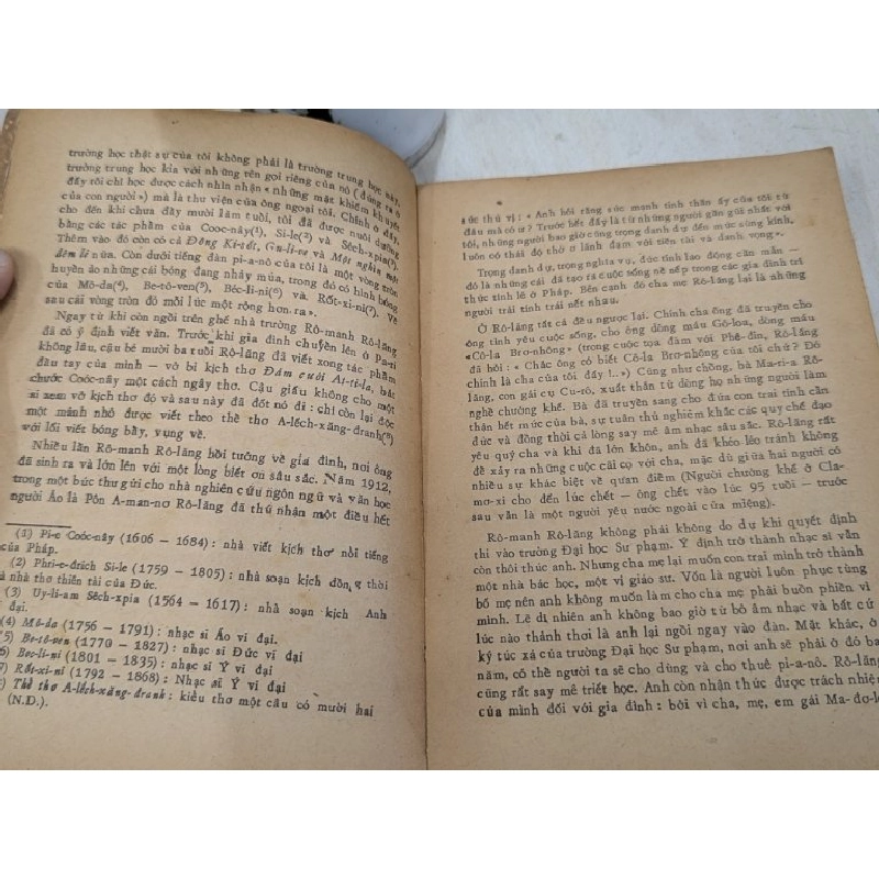 Rô Manh Rô Lăng - người dịch Tuyết Minh và Đặng Việt Bắc 931299