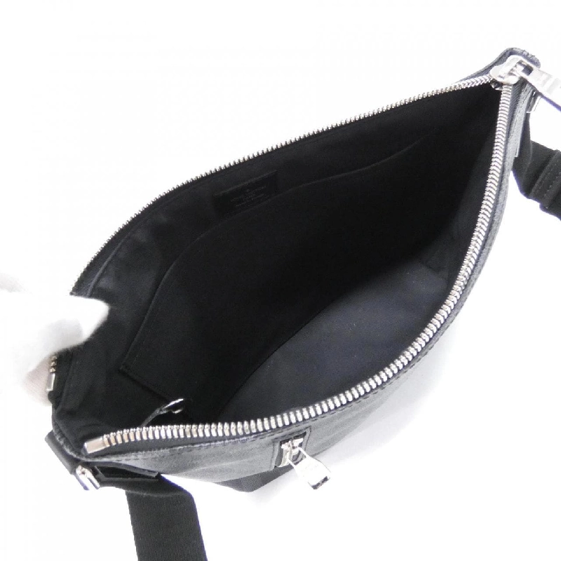 Túi đeo vai Louis Vuitton Damier Graphite Mick PM N41211 612208