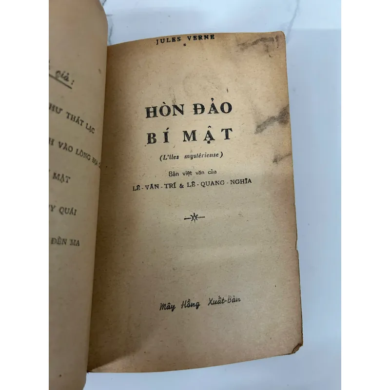 Thuật tàng hình của Vi-liêm - Jules Verne 781290