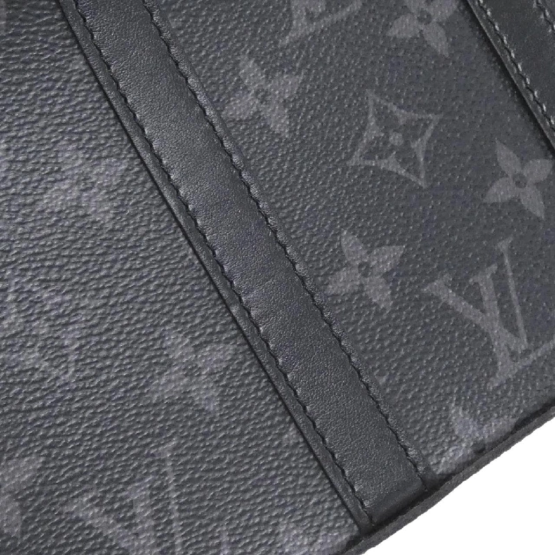 Ví đeo chéo Louis Vuitton Monogram Eclipse Soft Trunk M69838 610292