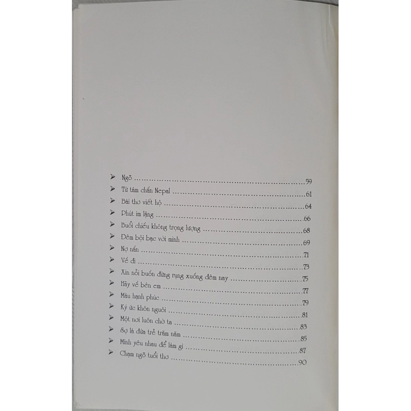 Khát những mùa yêu - Trần Ngọc Mỹ (còn mới 90%) 492004
