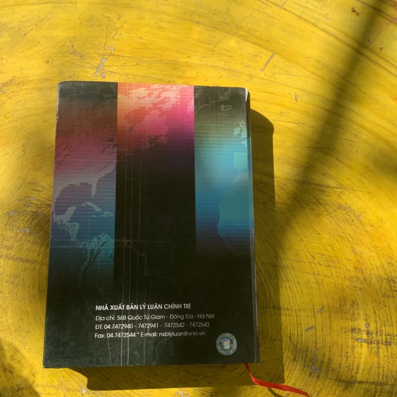 CHÍNH TRỊ HỌC NHỮNG VẤN ĐỀ LÝ LUẬN VÀ THỰC TIỄN 784235