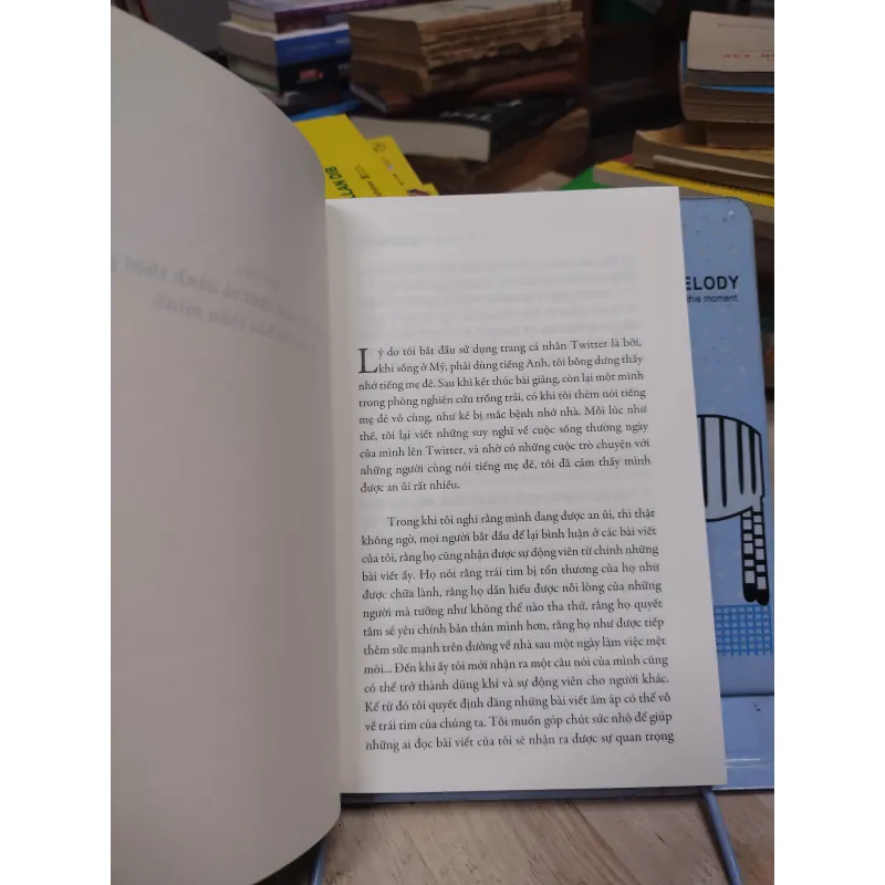 Sách: Bước chậm lại giữa thế gian vội vã - TG: Hea Min (B1) 788207