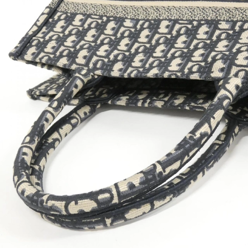 Túi xách Dior Book Tote Medium DIOR OBLIQUE 608627