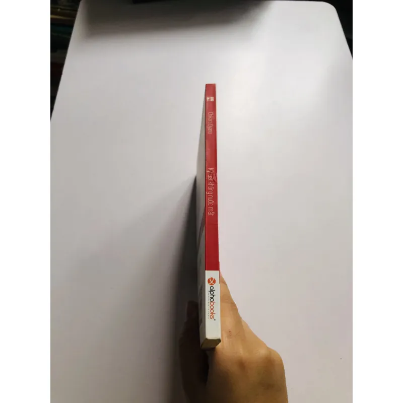 KỶ LUẬT KHÔNG NƯỚC MẮT 749172