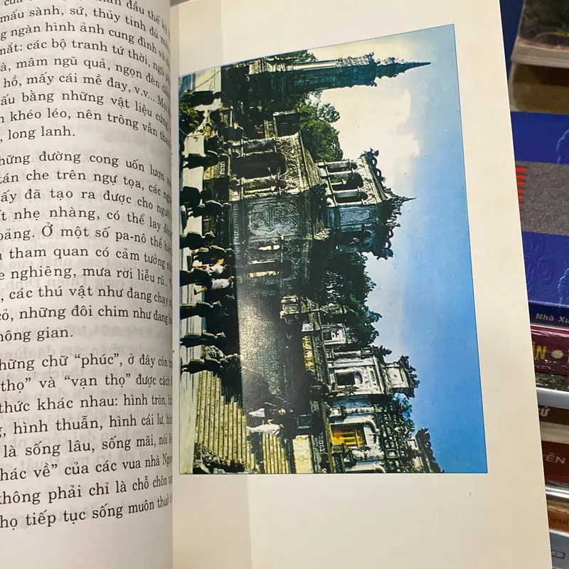 LĂNG TẨM HUẾ - MỘT KỲ QUAN 520881