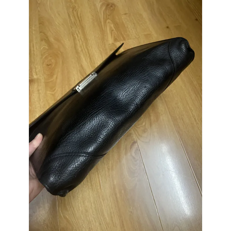 Clutch nam công sở 34*25*5 da thật 2hand 992592