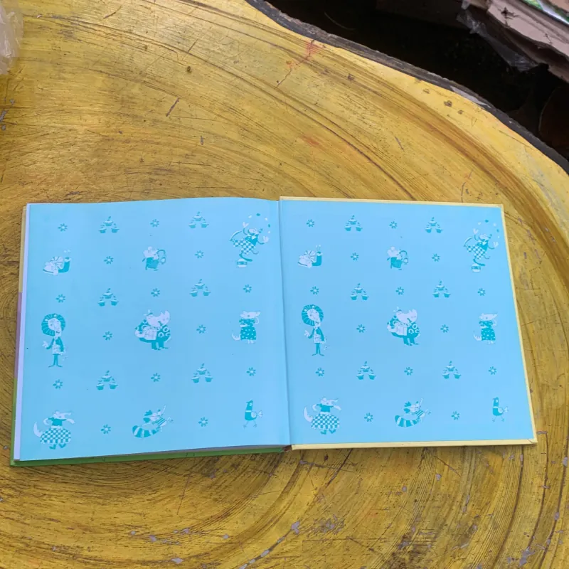 COW TAKES A BOW AND OTHER TALES 762221