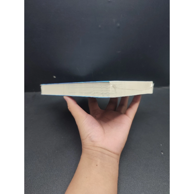 Layla Linh Hồn Bị Đánh Tráo mới 100% HCM2606 Colleen Hoover VĂN HỌC 915904