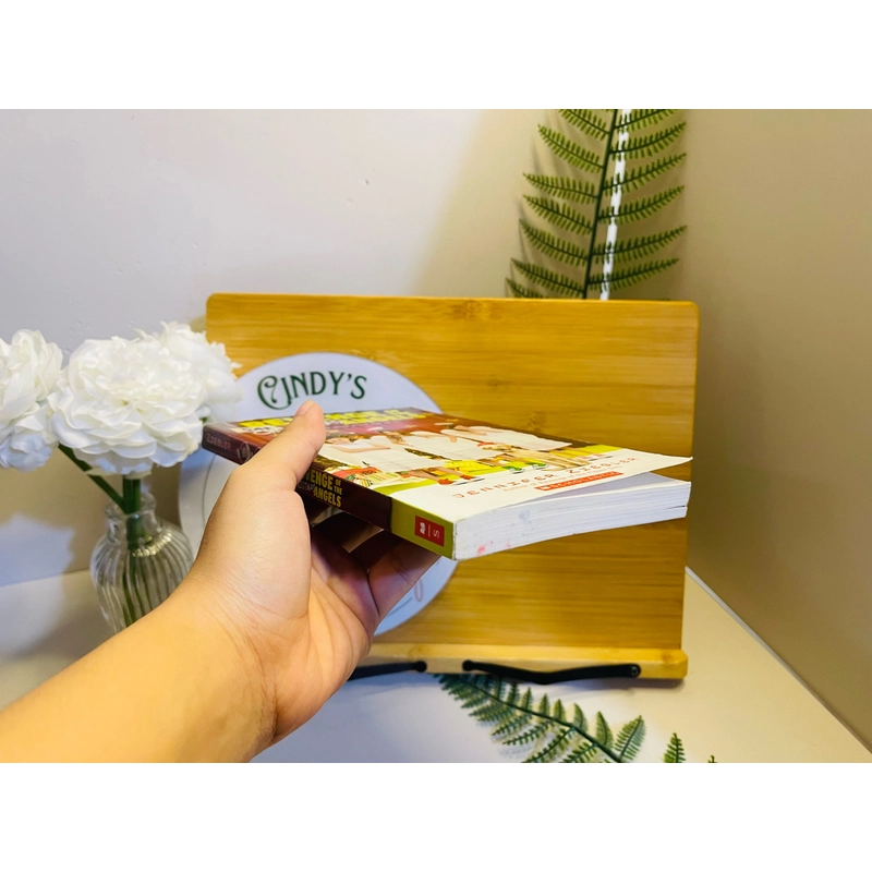 [Sách tiếng Anh 2hand] Like new 90% - Revenge of the Christmas Angels - Jennifer Ziegler 494095