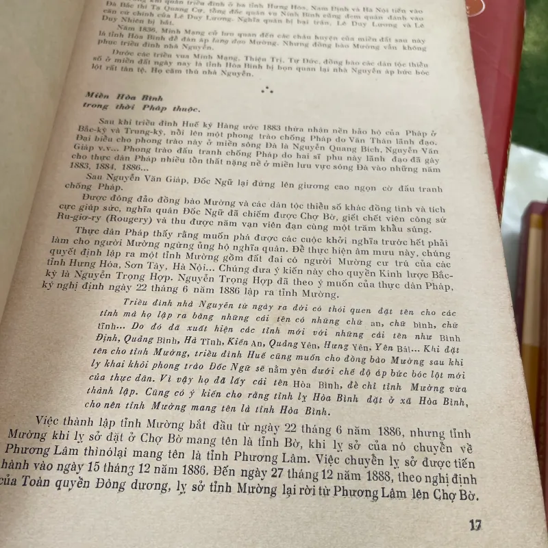 GÓP PHẦN TÌM HIỂU TỈNH HOÀ BÌNH - BÙI VĂN KÍN, MAI VĂN TRÍ, NGUYỄN PHỤNG  1029272