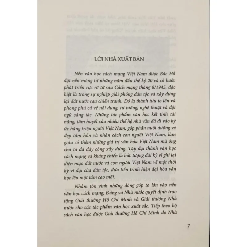 Quang Dũng tuyển tập tác phẩm được giải thưởng nhà nước 276340